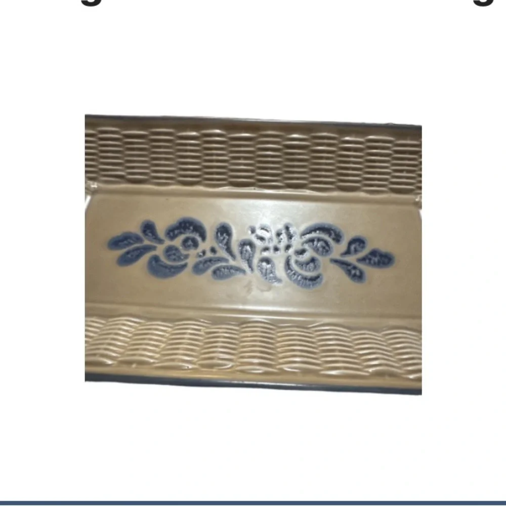 Pfaltzgraff Yorktown woven ceramic bread  tray